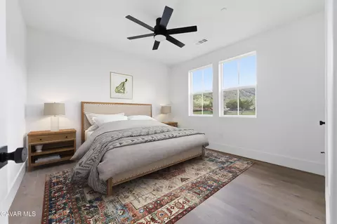 Bedroom - 29840 Pinedale Dr, Tehachapi, CA 93561 photo 8 of 9
