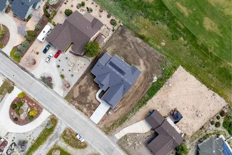 View/Area - 29840 Pinedale Dr, Tehachapi, CA 93561 photo 5 of 8