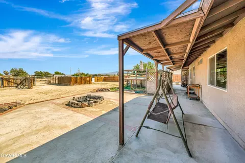 Exterior - 39006 162nd St E, Palmdale, CA 93591 photo 10 of 17