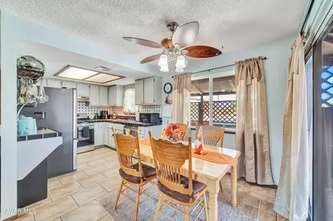 Dining - 39006 162nd St E, Palmdale, CA 93591 photo 2 of 3