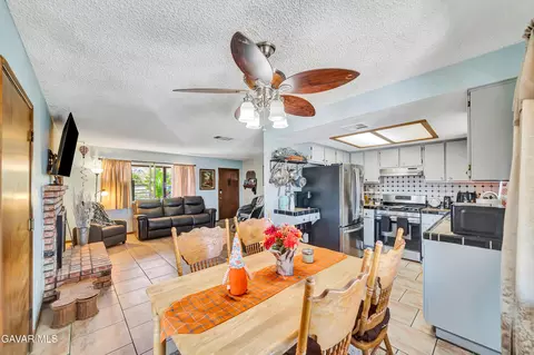 Dining - 39006 162nd St E, Palmdale, CA 93591 photo 3 of 3