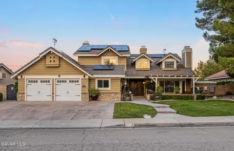 41528 Jacaranda St, Palmdale, CA 93551