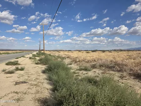 Vic 81 Avenue I E, Lancaster, CA 93535 photo 3