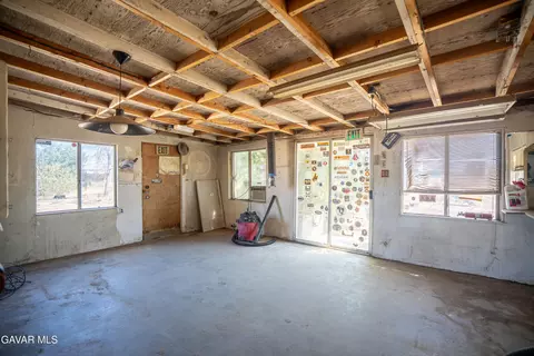 1105 Ave L8 W, Lancaster, CA 93534 photo 6