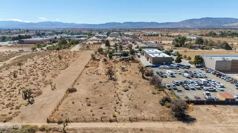 1105 Ave L8 W, Lancaster, CA 93534 photo 8