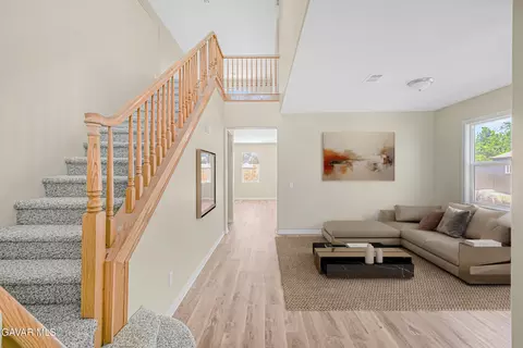 43939 Moccasin Pl, Lancaster, CA 93536 photo 2