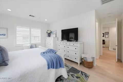 20912 Silvergate Way, Newhall, CA 91321 photo 19