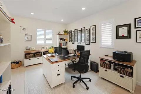 20912 Silvergate Way, Newhall, CA 91321 photo 23