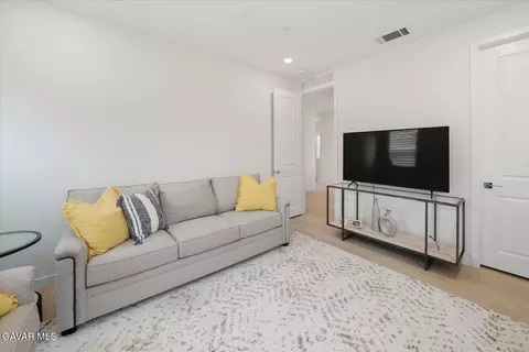 20912 Silvergate Way, Newhall, CA 91321 photo 27