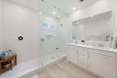20912 Silvergate Way, Newhall, CA 91321 photo 20