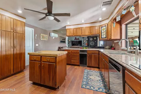 Kitchen - 8212 Avenue H E, Lancaster, CA 93535 photo 3 of 3