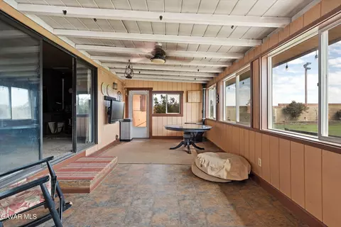 Exterior - 8212 Avenue H E, Lancaster, CA 93535 photo 8 of 17