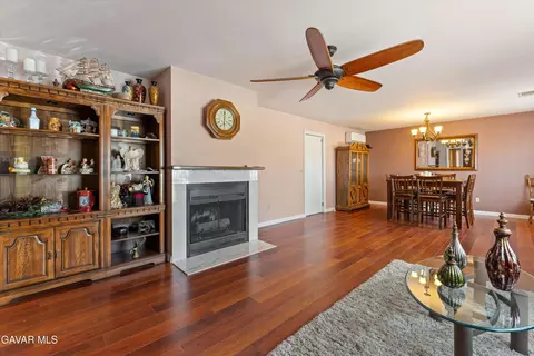 Living - 8212 Avenue H E, Lancaster, CA 93535 photo 1 of 4