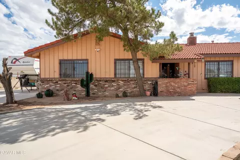 Exterior - 8212 Avenue H E, Lancaster, CA 93535 photo 1 of 17