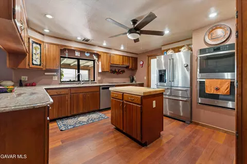 Kitchen - 8212 Avenue H E, Lancaster, CA 93535 photo 2 of 3