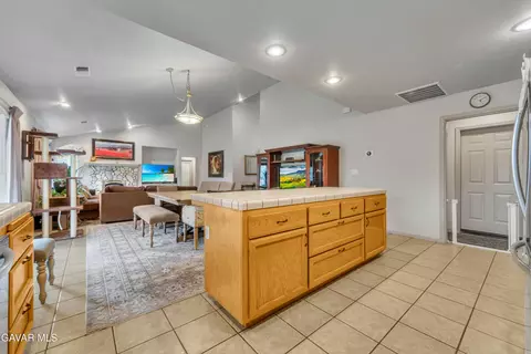 Other - 28840 Gleneagle Ct, Tehachapi, CA 93561 photo 2 of 11