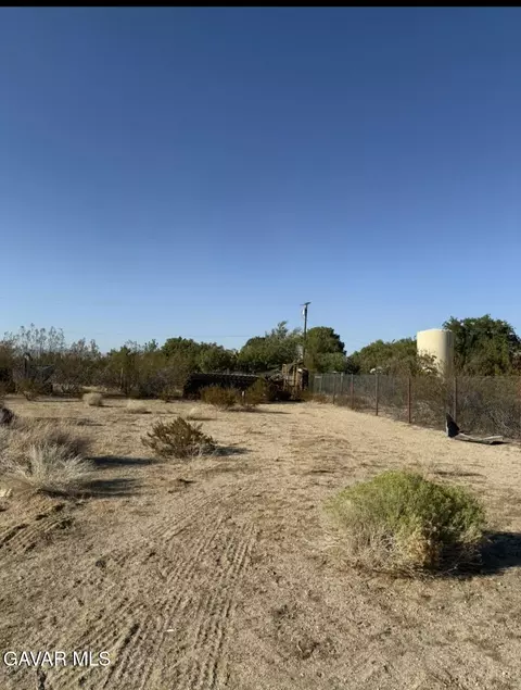 61 Joshua Ln, Mojave, CA 93501 photo 7