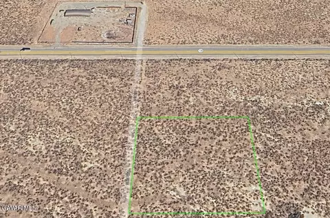 4500 D2 Ave W, Lancaster, CA 93536