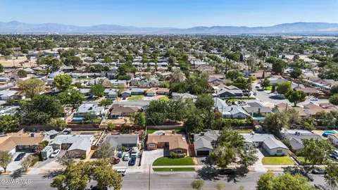 608 Nugent St E, Lancaster, CA 93535 photo 31