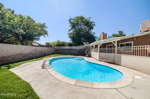 608 Nugent St E, Lancaster, CA 93535 photo 28