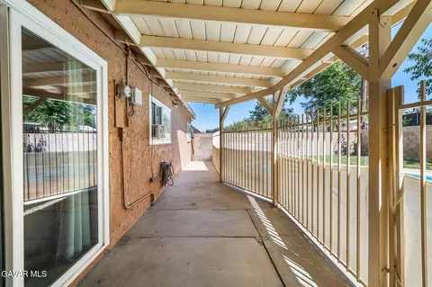 608 Nugent St E, Lancaster, CA 93535 photo 25