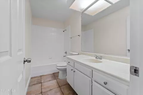 Bath - 43610 16th St E, Lancaster, CA 93535 photo 1 of 2