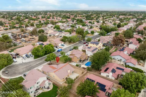 View/Area - 43610 16th St E, Lancaster, CA 93535 photo 6 of 6