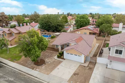 View/Area - 43610 16th St E, Lancaster, CA 93535 photo 1 of 6