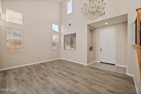 Living - 43342 Harbor St, Lancaster, CA 93536 photo 3 of 5