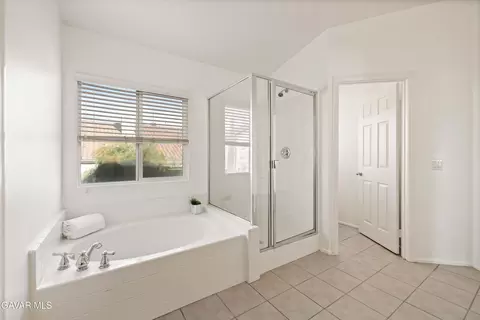 Bath - 43342 Harbor St, Lancaster, CA 93536 photo 4 of 4