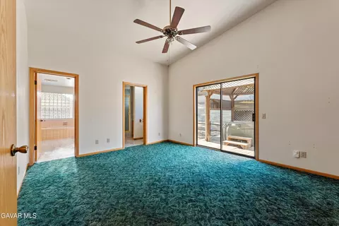 Bedroom - 30280 Pinedale Dr, Tehachapi, CA 93561 photo 2 of 6