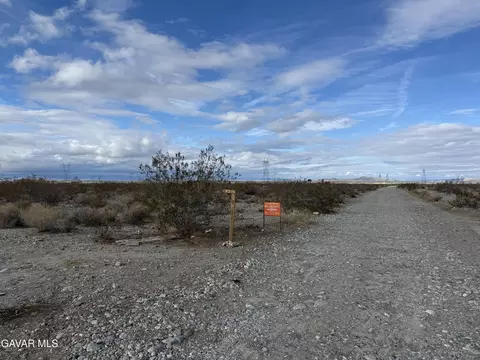 13591 Ave V6 E, Pearblossom, CA 93553