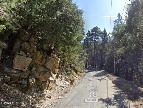 Chateau Drive, Crestline, CA 92325 photo 5