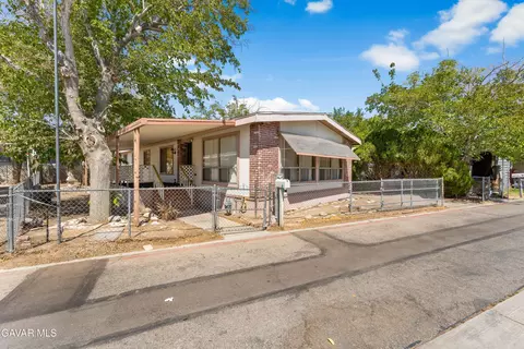 45800 Challenger Way #62, Lancaster, CA 93535