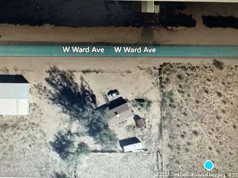 4 W Ward Ave, Ridgecrest, CA 93555 photo 2