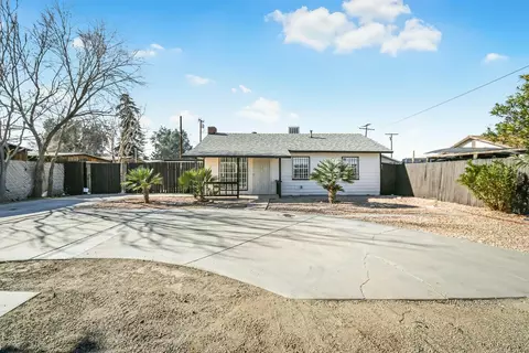 39021 8th St E, Palmdale, CA 93550