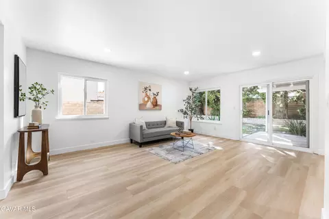 2885 Circle View Dr, Simi Valley, CA 93063 photo 15