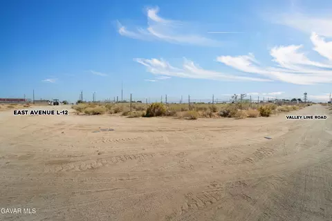 42142 Valley Line Rd, Lancaster, CA 93535 photo 2