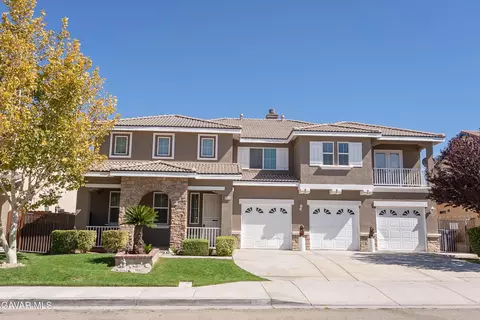43920 33rd St W, Lancaster, CA 93536
