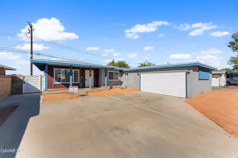 1209 Avenue H8 W, Lancaster, CA 93534