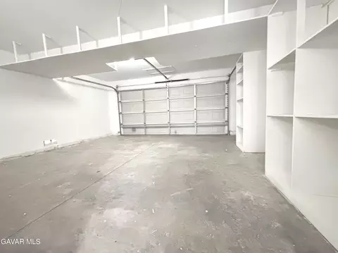 Other - 1002 Kildare St E, Lancaster, CA 93535 photo 3 of 4