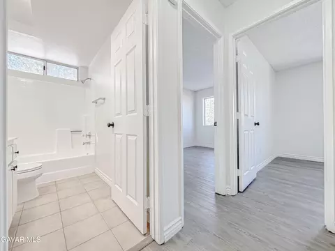 Entry Way - 1002 Kildare St E, Lancaster, CA 93535 photo 2 of 2