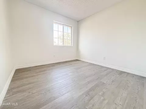 Bedroom - 1002 Kildare St E, Lancaster, CA 93535 photo 5 of 7