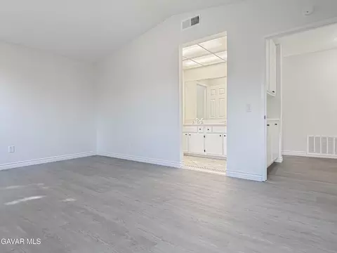 Bedroom - 1002 Kildare St E, Lancaster, CA 93535 photo 4 of 7