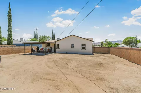 Exterior - 203 Avenue P4 E, Palmdale, CA 93550 photo 3 of 4