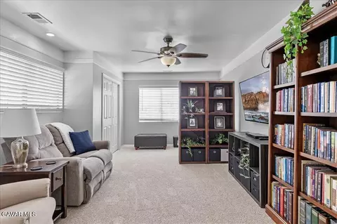 19713 Meadows Rd, Tehachapi, CA 93561 photo 17