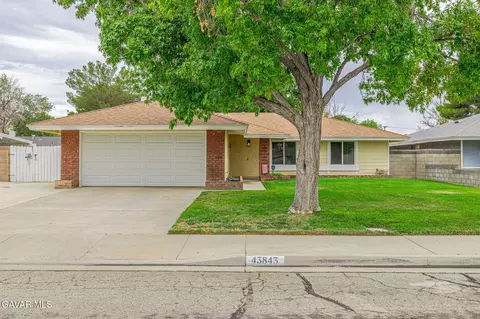 43843 Albeck Ave, Lancaster, CA 93536