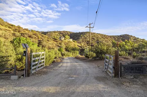 32901 Hawley Rd, Acton, CA 93510 photo 6
