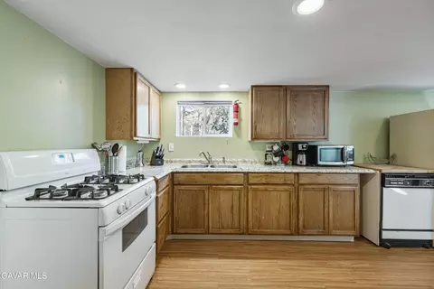 32901 Hawley Rd, Acton, CA 93510 photo 24