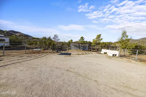 32901 Hawley Rd, Acton, CA 93510 photo 37